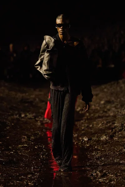 Look 33